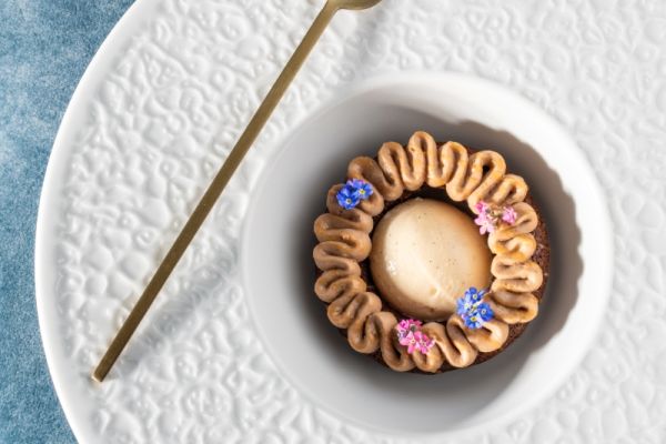 Bourbon vanília fagylalt brownie-val és sós karamellel