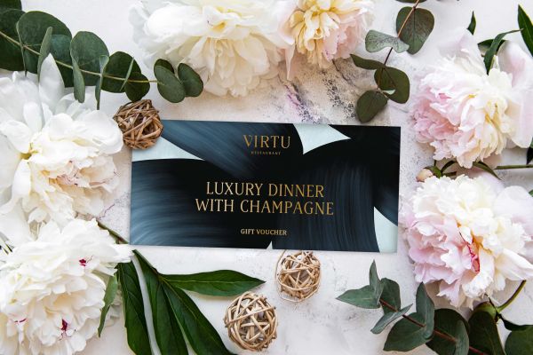 LUXURY DINNER WITH CHAMPAGNE